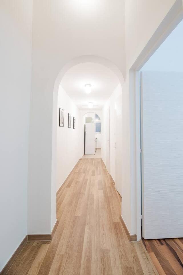 Brand New Central Ac Apartment Budapest Extérieur photo