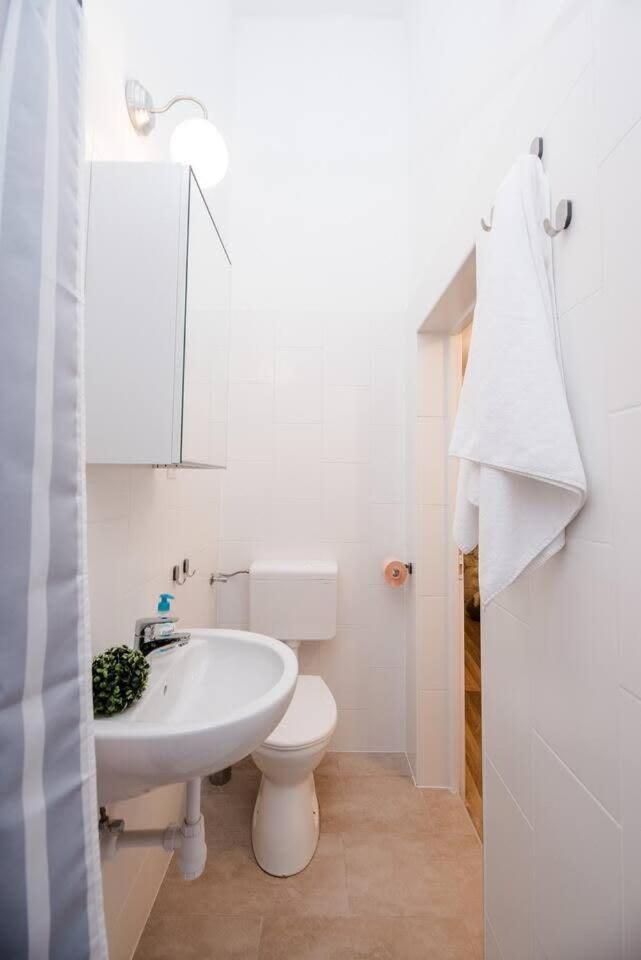 Brand New Central Ac Apartment Budapest Extérieur photo