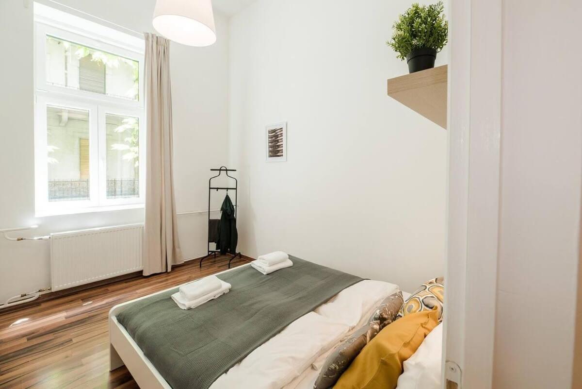 Brand New Central Ac Apartment Budapest Extérieur photo