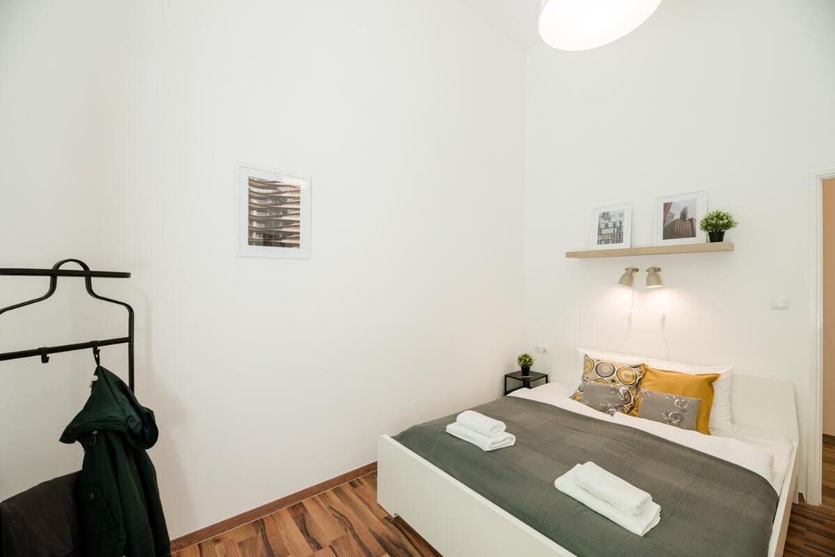 Brand New Central Ac Apartment Budapest Extérieur photo