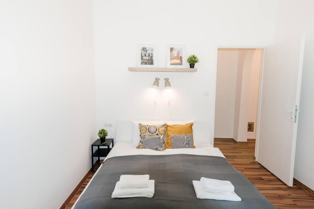 Brand New Central Ac Apartment Budapest Extérieur photo