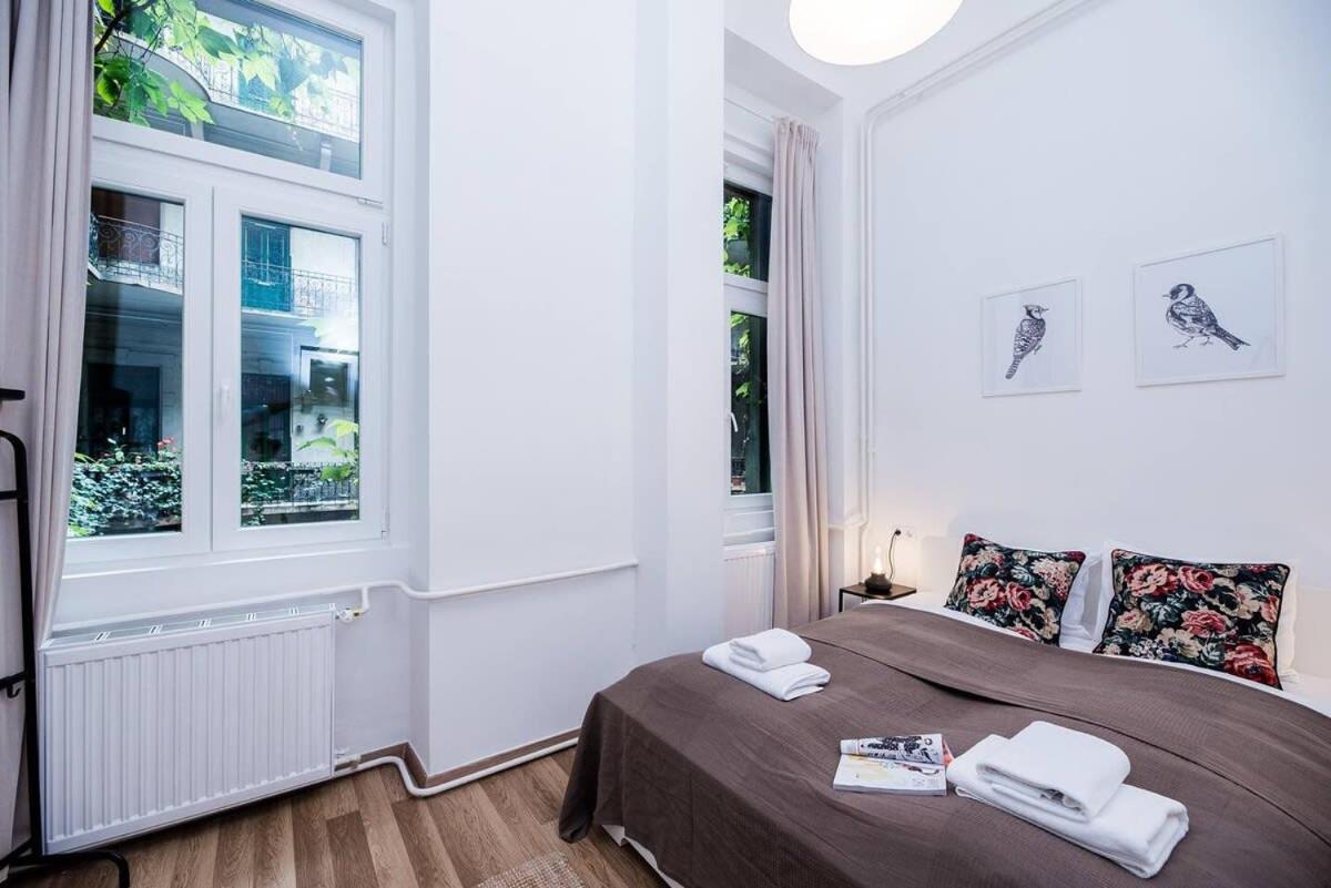 Brand New Central Ac Apartment Budapest Extérieur photo